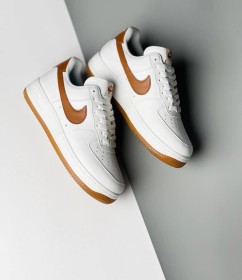 Nike Air Force - ابيض عسلي